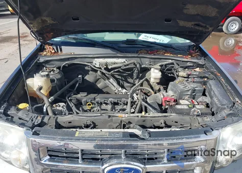 2010 Ford Escape Xlt from USA, damaged, VIN 1FMCU9D78AKD08192